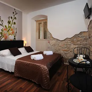 & Lasta Apartamento Split